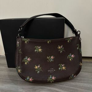 Coach Chelsea cross stitch bag 22830